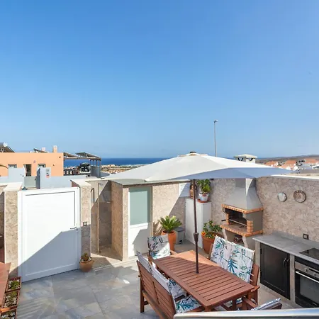 Casa Kentia