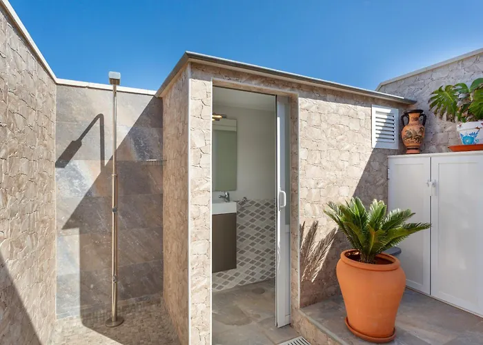 Casa Kentia Holiday home *